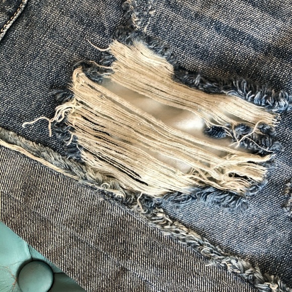 Cuffed Distressed Shorts NWT - Picture 3 of 7
